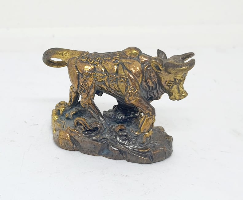 รูปภาพที่1 ของสินค้า : A062 วัวกระทิงทองเหลืองขนาดเล็ก 