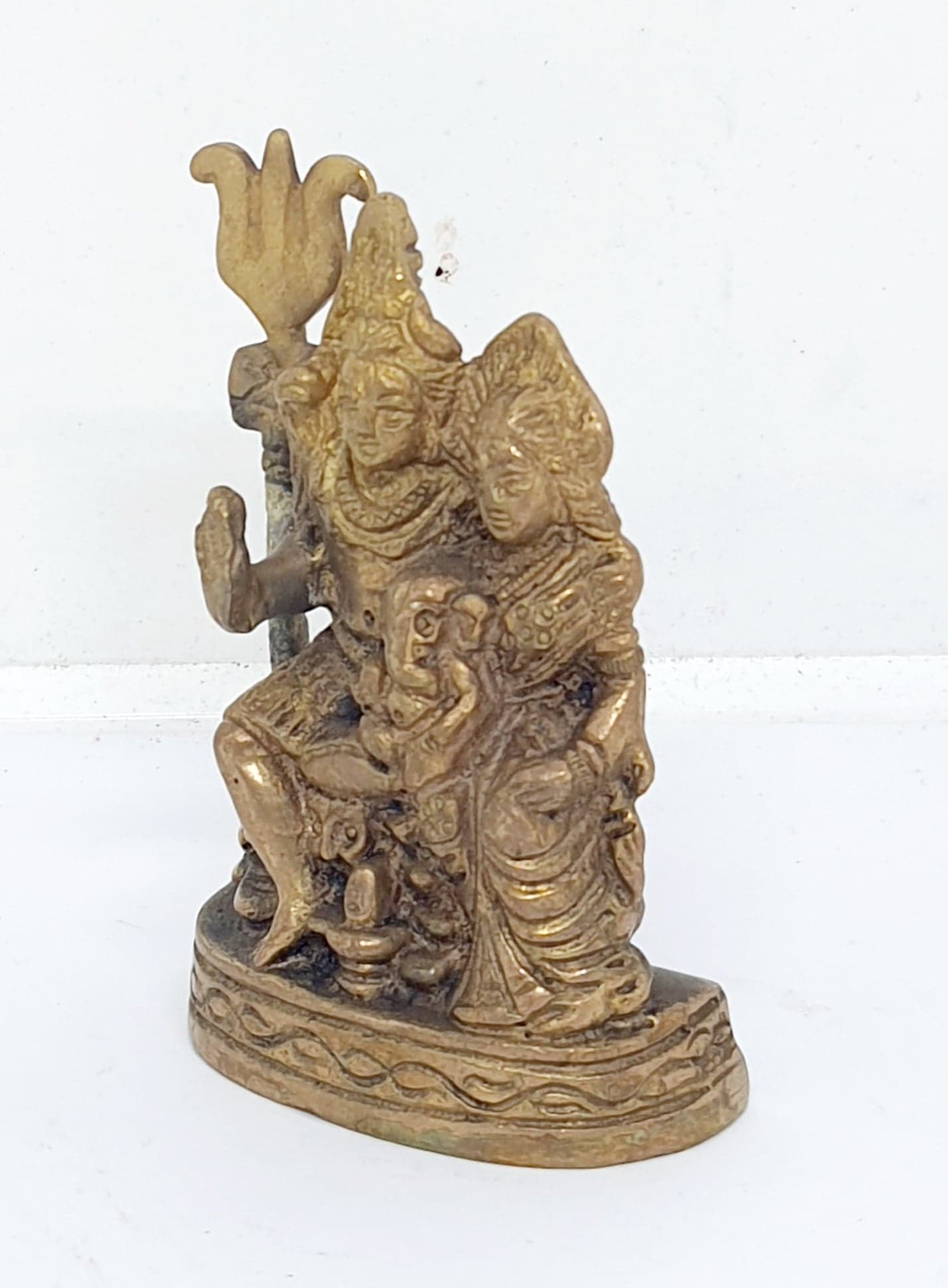 รูปภาพที่1 ของสินค้า : TP064 พระศิวะปางครอบครัว เนื้อทองเหลืองอินเดีย 